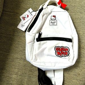 ❤️NWT Herschel HELLO KITTY 🐱 Mini Backpack